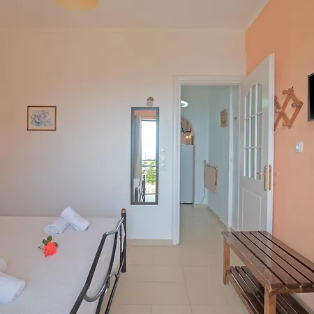 Andromaches Large Virós